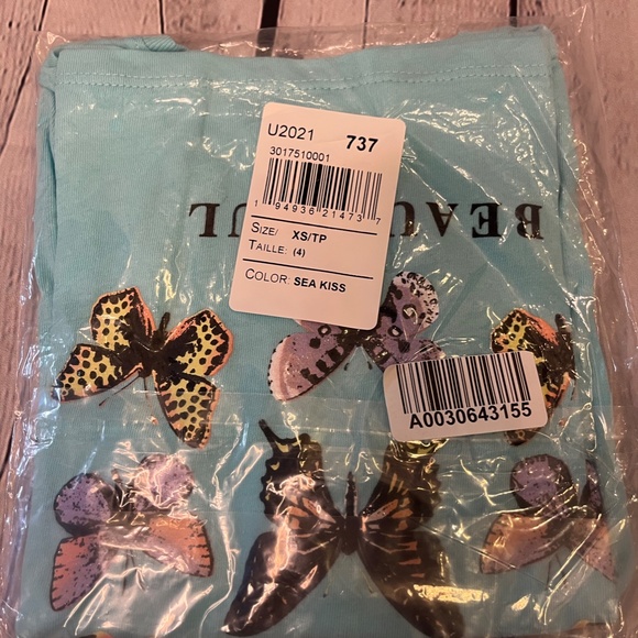 NWT butterfly t-shirt - Picture 2 of 3